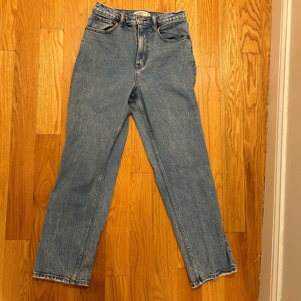 Abercrombie & Fitch 90’s Straight Ultra High Rise Jeans